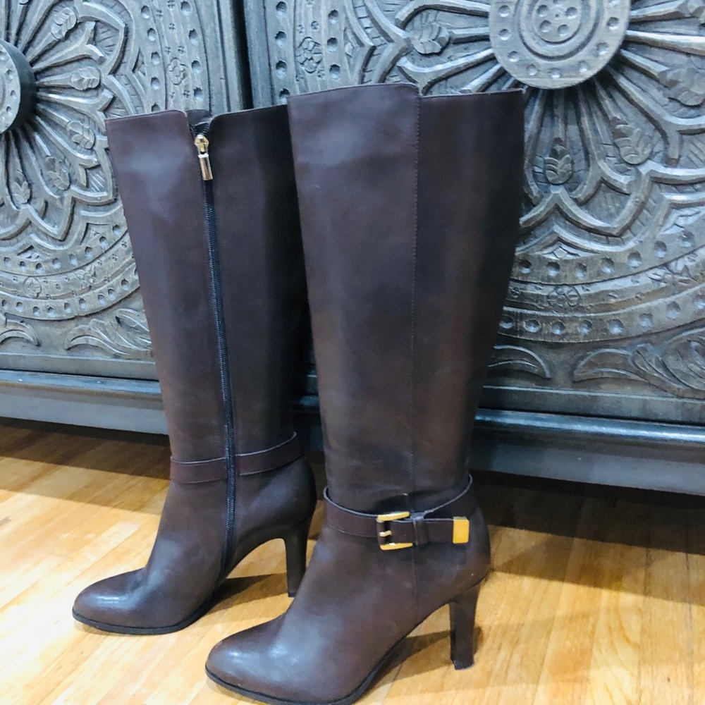 Like New All Genuine Chocolate Brown Leather Boots